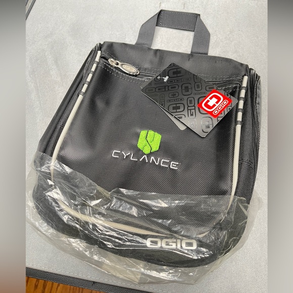 Cylance branded dopp kit toiletry bag - Picture 1 of 4